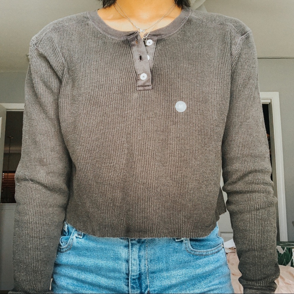 me to we heritage legacy long sleeve top